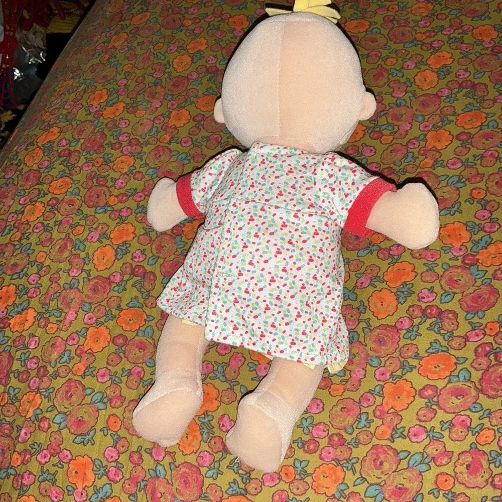 Manhattan Toy Wee Baby Stella Soft Doll Blonde‎ Magnetic Pacifier Diaper Dress